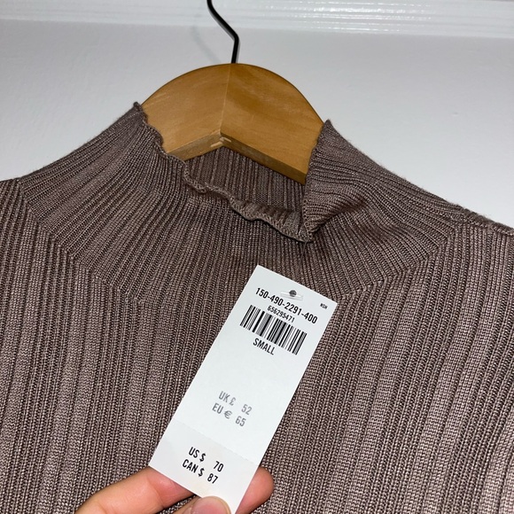 NWT Abercrombie & Fitch Beige Turtleneck Bodysuit - Picture 6 of 10
